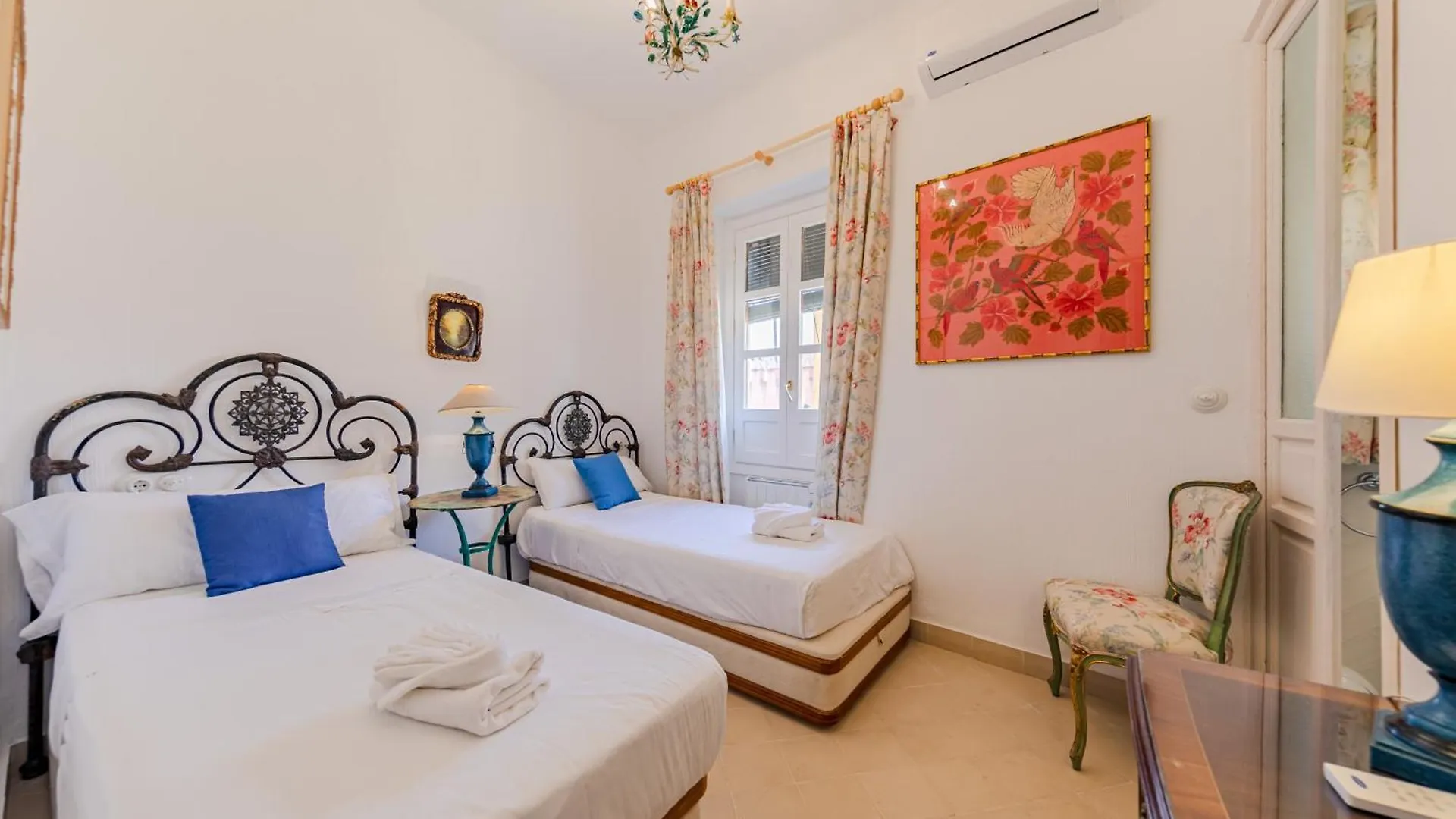 Apartamento Plaza De Dona Elvira Alcazar Seville Apartment